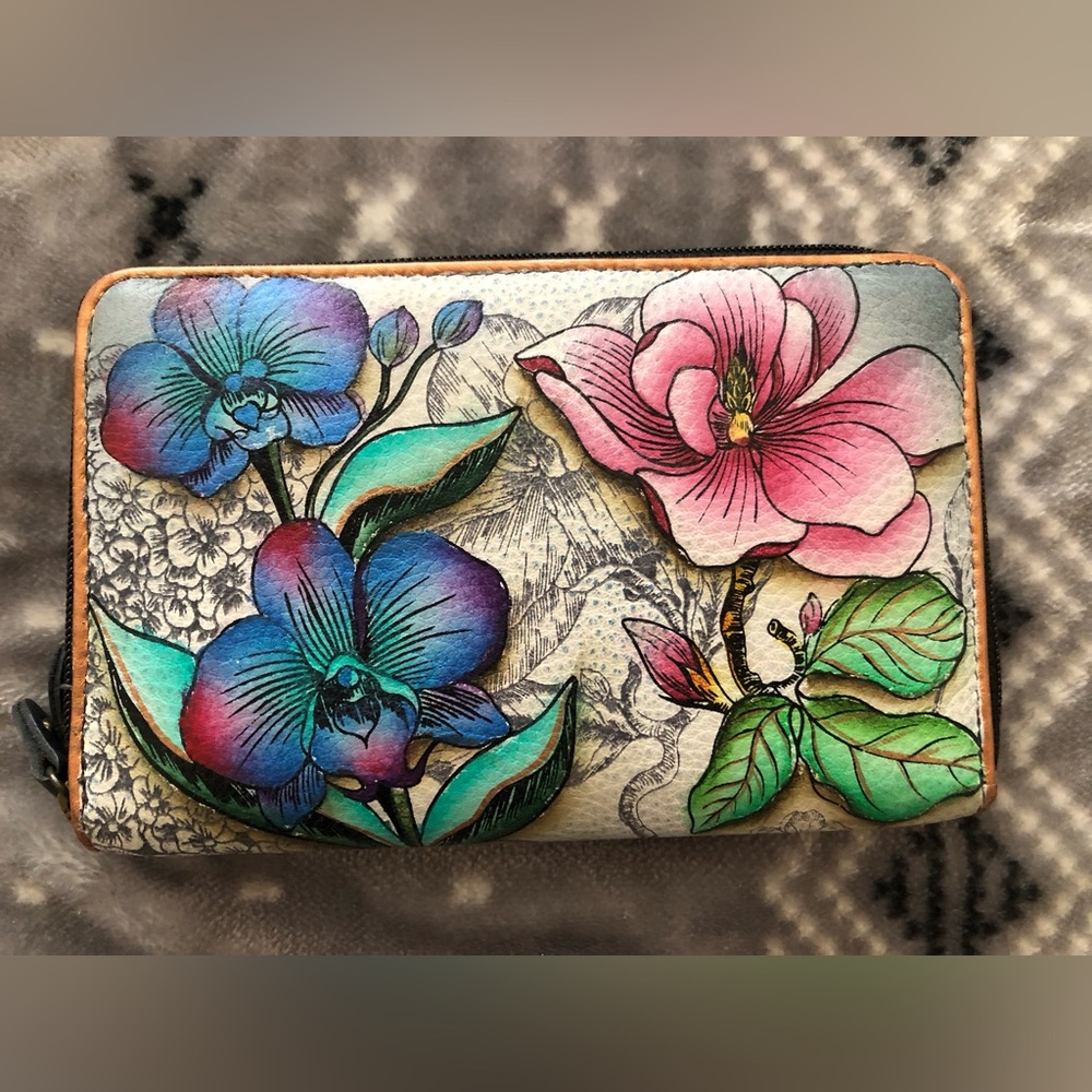 Genuine leather Anuschka wallet